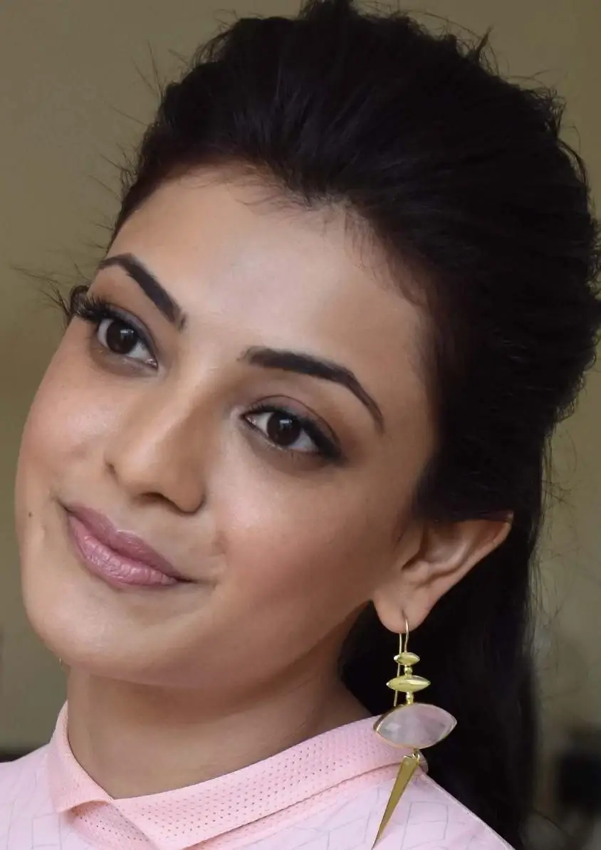 BEAUTIFUL INDIAN MODEL KAJAL AGARWAL FACE CLOSE UP PHOTOS 6